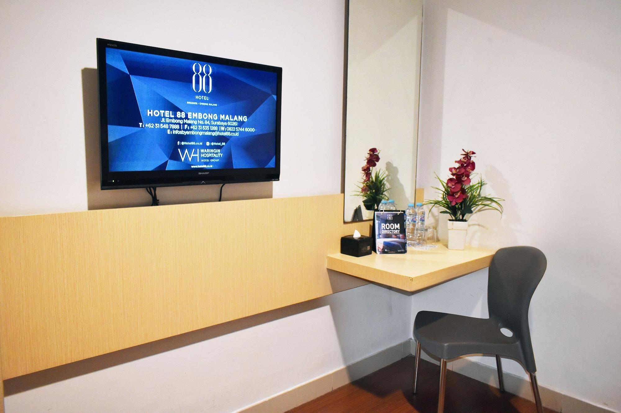 Hotel 88 Embong Malang Tunjungan Surabaya By Wh - Breakfast With The Best View On The Highest Floor And Strategic Location In The City Center Ngoại thất bức ảnh